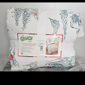 The Grinch Full/Queen Quilt & Shams Set Brand New